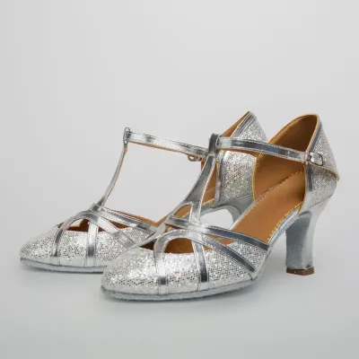 WOMEN'S LATIN DANCE SHOES
